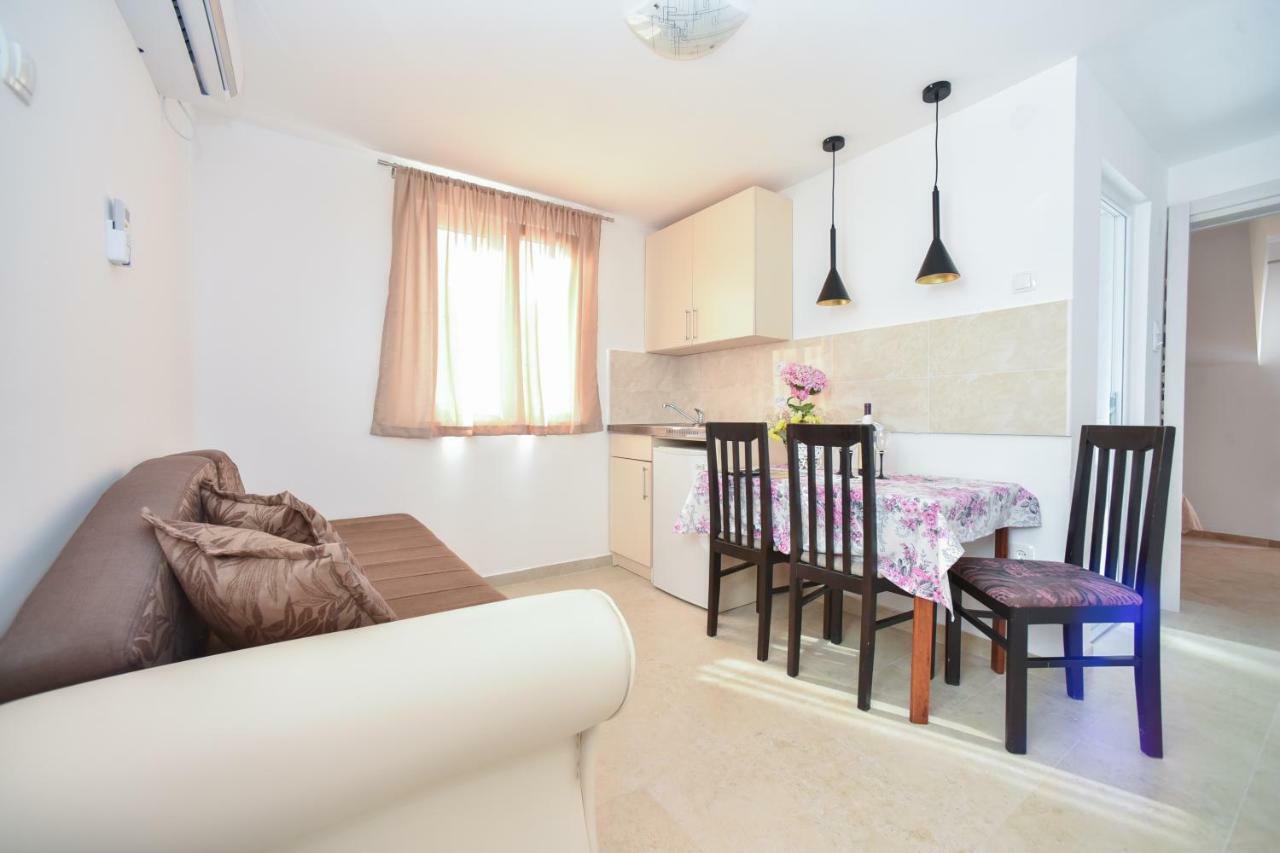 בודווה Apartmani Bonik מראה חיצוני תמונה