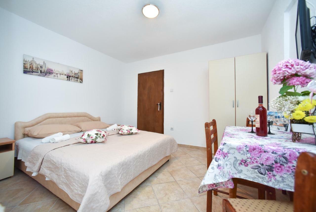בודווה Apartmani Bonik מראה חיצוני תמונה
