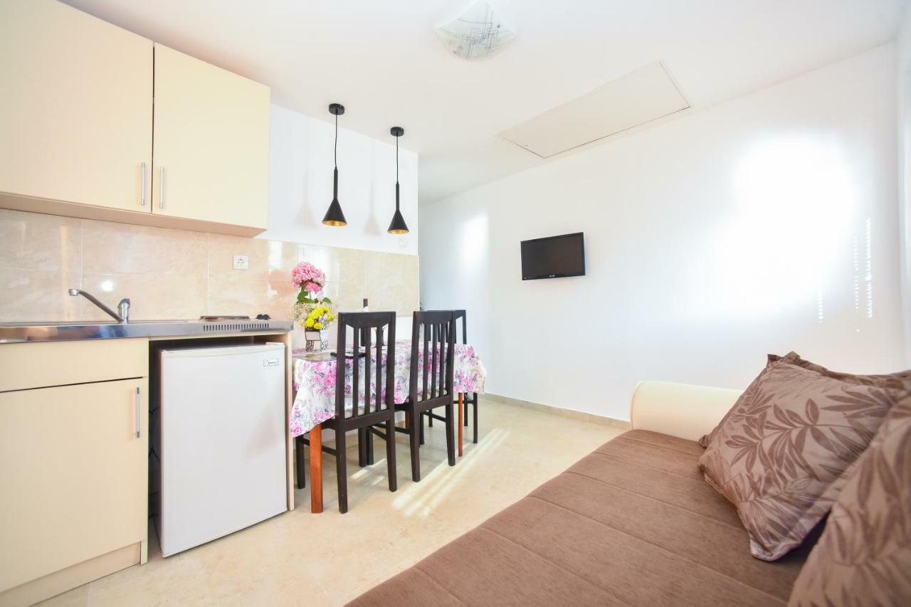 בודווה Apartmani Bonik מראה חיצוני תמונה