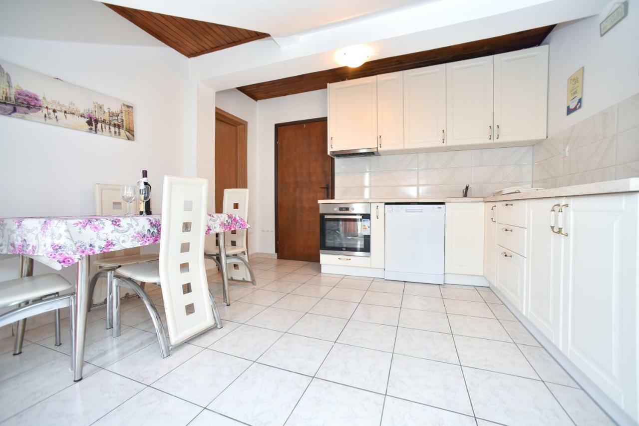 בודווה Apartmani Bonik מראה חיצוני תמונה